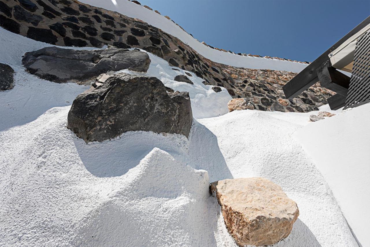 Rafael' S Mediteranian Cave Suites フィロステファニ エクステリア 写真